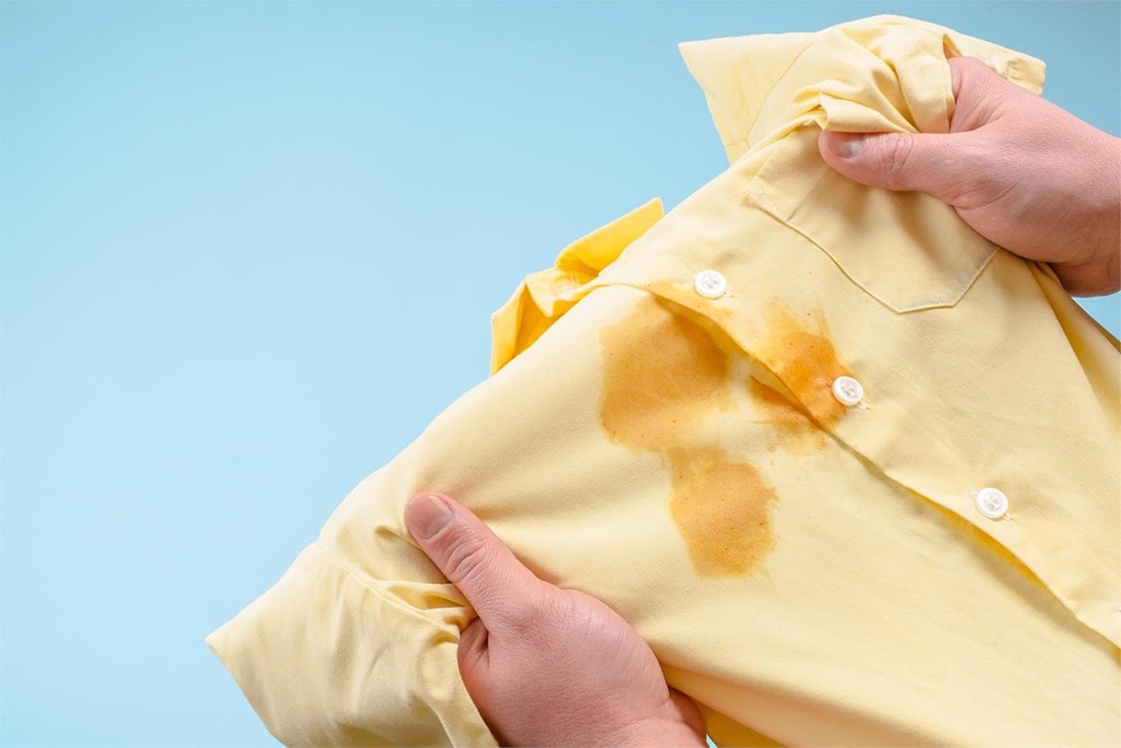 ¿Cómo quitar manchas difíciles de la ropa?